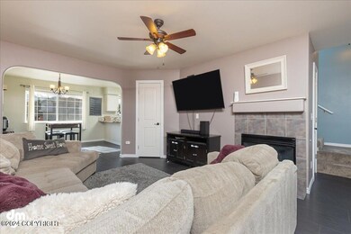 Living Room w/ Gas FP