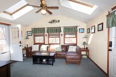 9 Edgemont Ave, Burlington, MA 01803 - photo 7