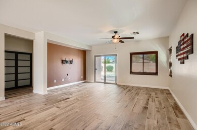 2082 E La Costa Drive Chandler AZ - Web