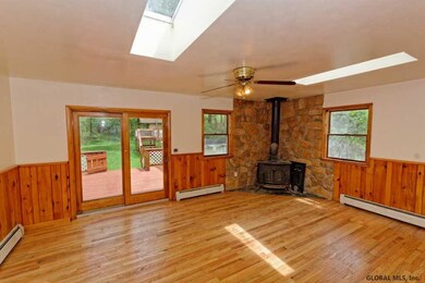 29 Jefferson Ave, Rensselaer, NY 12144 - photo 4