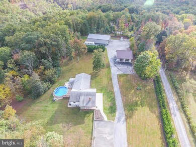 409 Potomacview Ln, Berkeley Springs, WV 25411 - photo 4