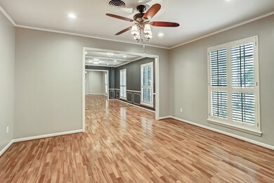 10019 Overbrook Ln, Houston, TX 77042 - photo 6