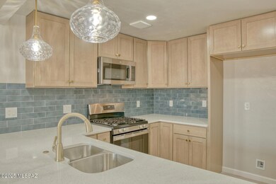 CC_OMNI_602NorthSwanRd_DSC_2484