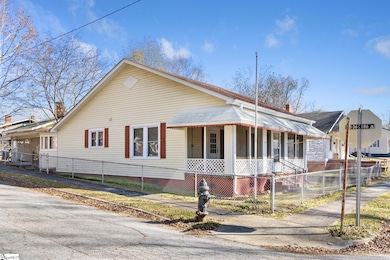 201 McDonald St, Whitmire, SC 29178 - photo 3