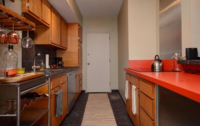 Park Towers unit 707, Columbus, OH 43203 - photo 4
