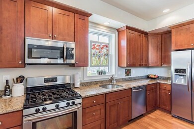 25 Spruce St unit B, Acton, MA 01720 - photo 2