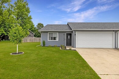 1630 & 1632 W 8th St S, Newton, IA 50208 - photo 2