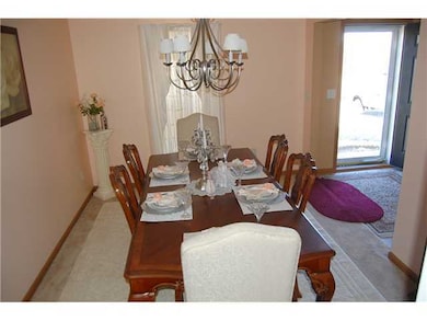 4887 Hanover Hill Ct, Columbus, OH 43232 - photo 5