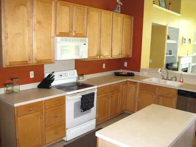 2211 Andover Kitch 3