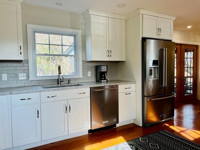 18 Meadowbrook Dr, Hadley, MA 01035 - photo 4