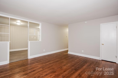 4423 Brooktree Dr, Charlotte, NC 28208 - photo 3