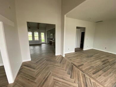 2005 Veal Cir, Weatherford, TX 76085 - photo 5