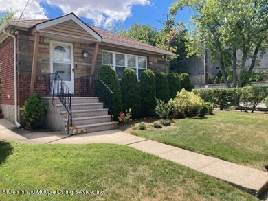 262-04 60th Ave, Little Neck, NY 11362 - photo 2