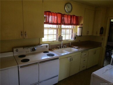 1777 Melrose Dr, Shelby, NC 28152 - photo 2