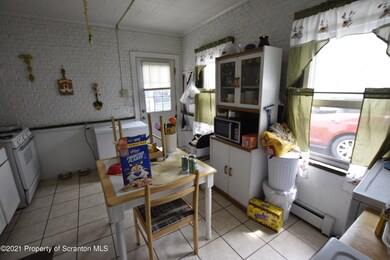 261 Railroad Ave, Scranton, PA 18505 - photo 7