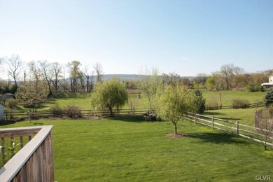 2376 Silvano Dr, Macungie, PA 18062 - photo 5