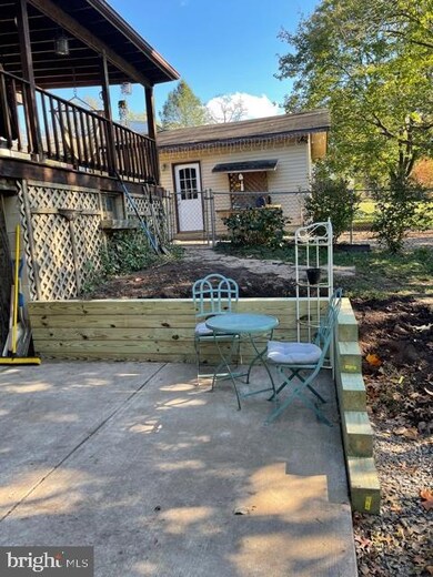 501 Manatawny St, Pottstown, PA 19464 - photo 6