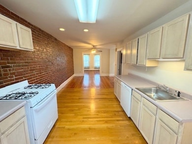 4 Mead St unit 3, Allston, MA 02134 - photo 5