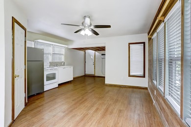 901 Newman Dr unit B, Austin, TX 78703 - photo 4