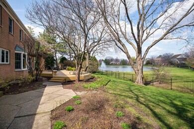 2312 Mohawk Ln, Glenview, IL 60026 - photo 2