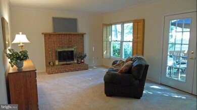 17400 Lafayette Dr, Olney, MD 20832 - photo 2