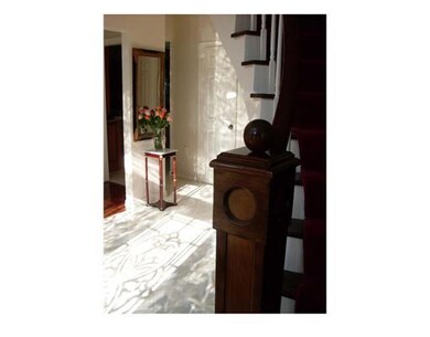 Foyer.