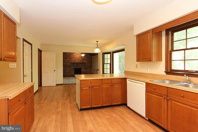 2007 Victoria Dr, Stafford, VA 22554 - photo 7