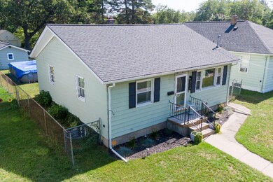 824 Spring Ave , Grand Rapids, MI 49503