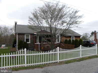 6228 Walnut Ave, Sykesville, MD 21784 - photo 2