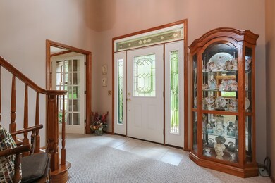 006-Foyer-4245210-large