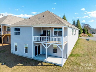 2 Regent Heights Rd, Fletcher, NC 28732 - photo 4