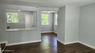 276 Pecan St, Jacksonville, FL 32211 - photo 4