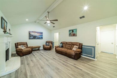 829 Jane Ln, Weatherford, TX 76085 - photo 6