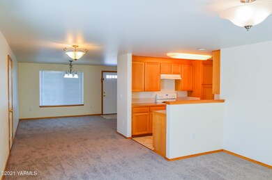 Living/Kitchen/Dining