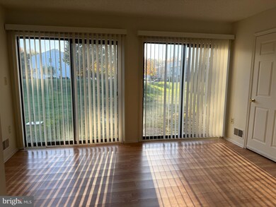 7 Oneill Ct, Lawrence Township, NJ 08648 - photo 3