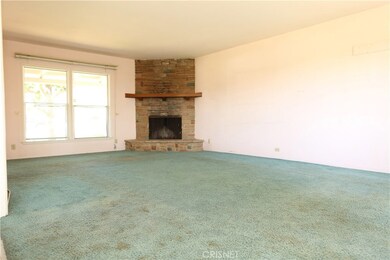 15010 Larkspur St, Sylmar, CA 91342 - photo 4