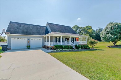 2470 Linnie Ct, Asheboro, NC 27205 - photo 4