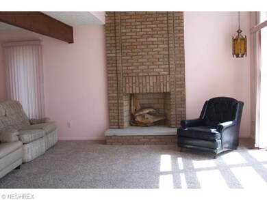 Spacious 2-story Great room with fireplace