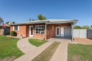 2108 N 28th Pl-4