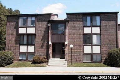 3107 Buccaneer Ct unit 1, Fairfax, VA 22031 - photo 2