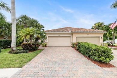 14598 Grapevine Dr, Naples, FL 34114 - photo 2