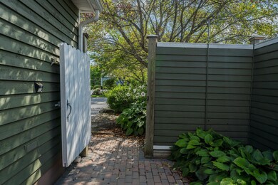 11 Saratoga Cir, Saratoga Springs, NY 12866 - photo 4