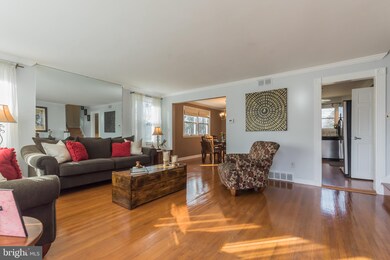 209 Canterbury Dr, Wallingford, PA 19086 - photo 5