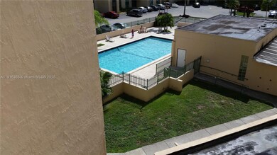 Coral Towers Condos unit 402, Miami, FL 33175 - photo 4