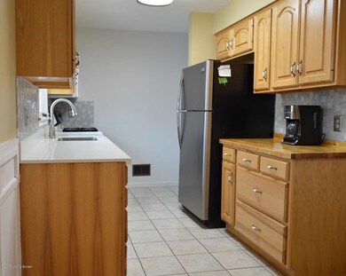 5514 Ken Ln_Kitchen 1