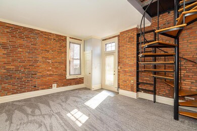 561 S 4th St, Columbus, OH 43206 - photo 6