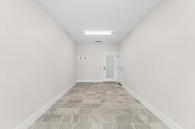 Flex Room