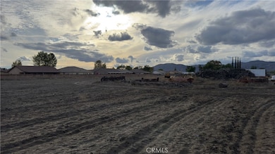 669 N Lyon Ave, San Jacinto, CA 92582 - photo 2