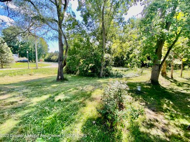 EXT Front yard Well Head