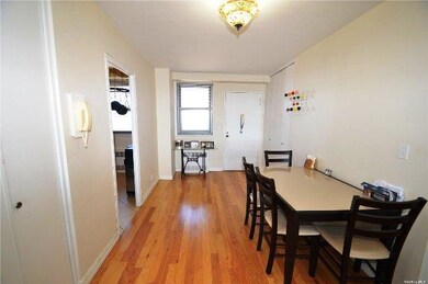 Lakeside Towers unit 12K, Bayside, NY 11361 - photo 4